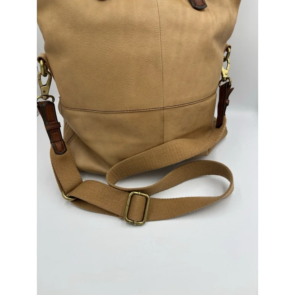 Fossil Explorer‎ Fold-Over Leather Crossbody Messenger Shoulder Bag Tote Tan